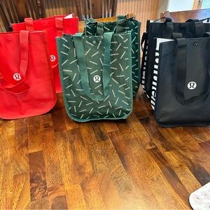 lululemon athletica Red, Green & Black Tote Bag Set